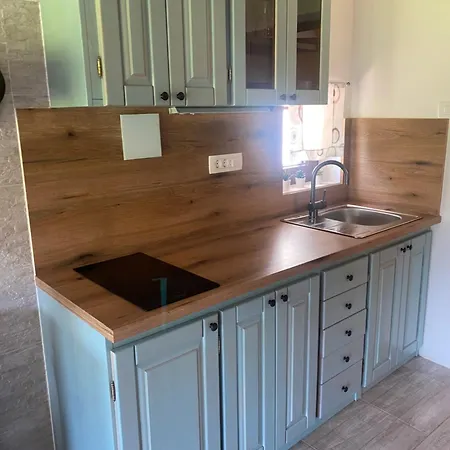 Pocitniska Hisa Lily * Idrija