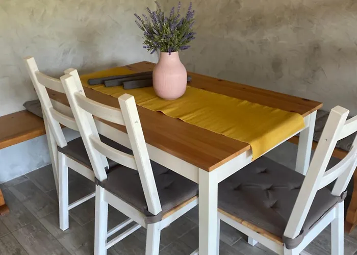 Pocitniska Hisa Lily Feriehus *