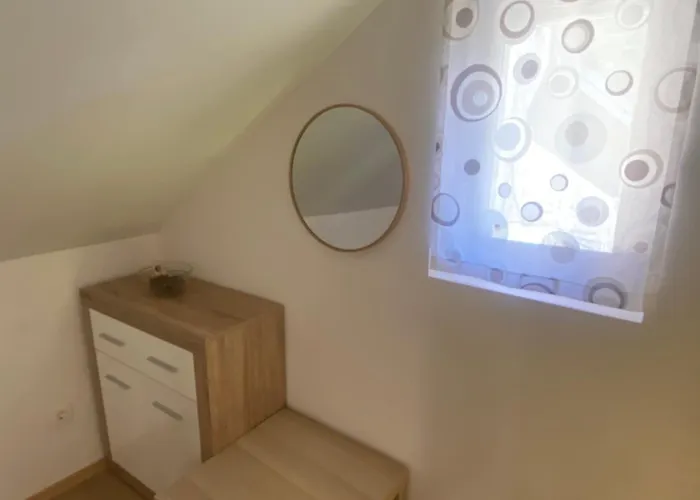 Feriehus Pocitniska Hisa Lily Idrija